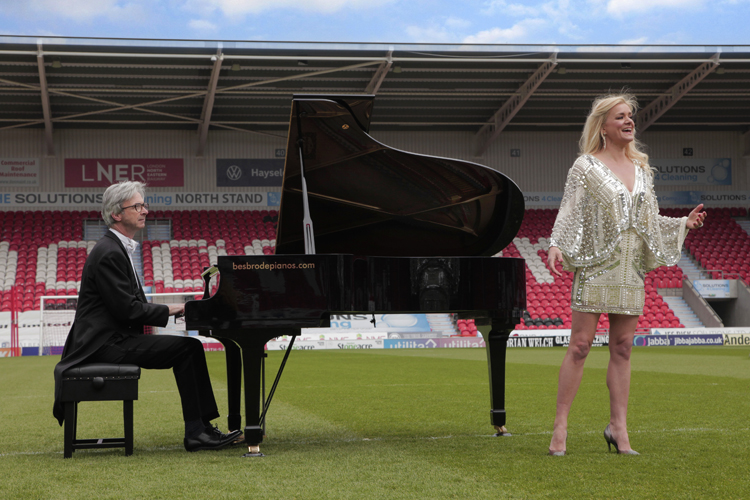 Rachael Wooding sings Queen's Somebody To Love at at Doncaster's Keepmoat Stadium